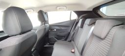 Peugeot e-2008 completo