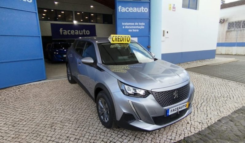 Peugeot e-2008 completo