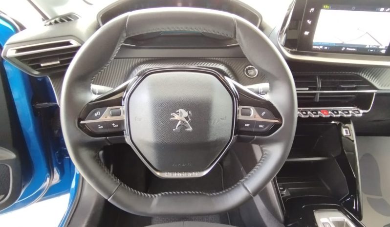 Peugeot e-208 completo