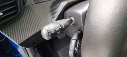 Peugeot e-208 completo