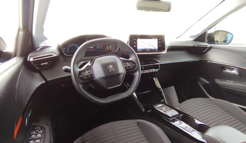 Peugeot e-208 completo