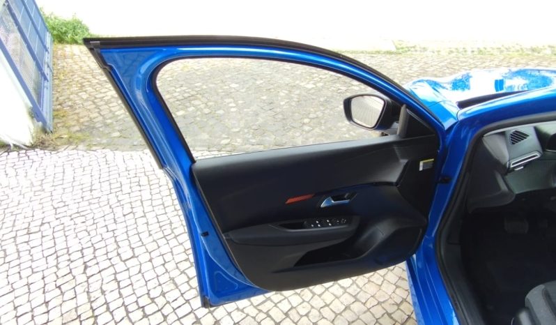 Peugeot e-208 completo