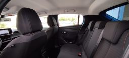 Peugeot e-208 completo