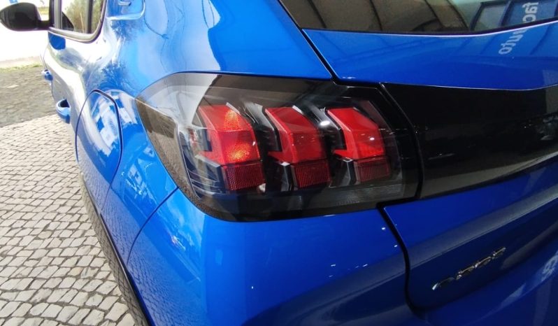Peugeot e-208 completo