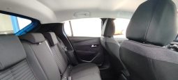 Peugeot e-208 completo