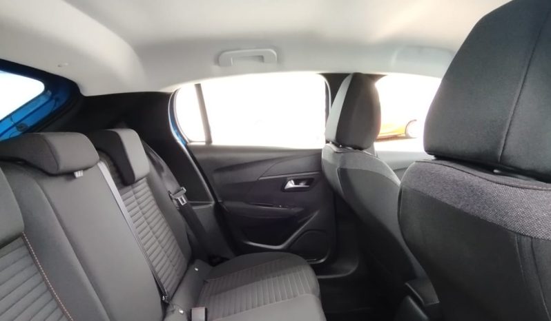 Peugeot e-208 completo