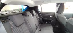 Peugeot e-208 completo