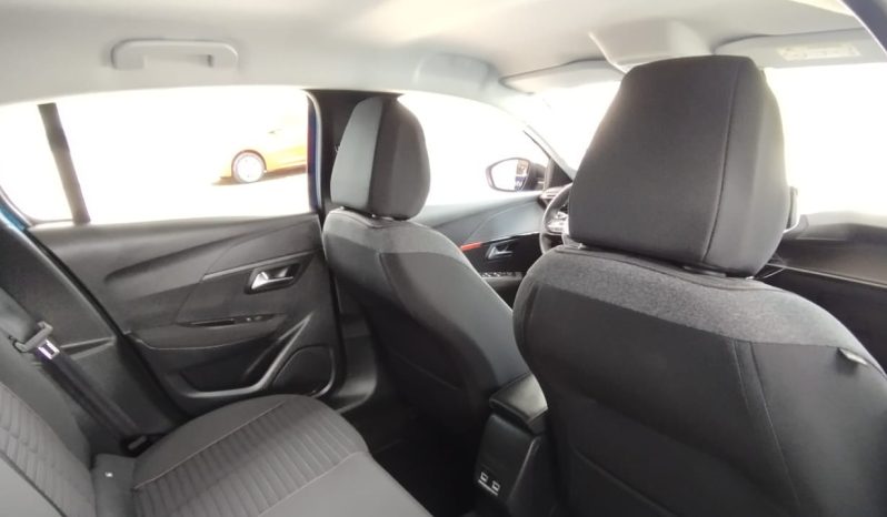 Peugeot e-208 completo