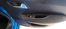 Peugeot e-208 completo
