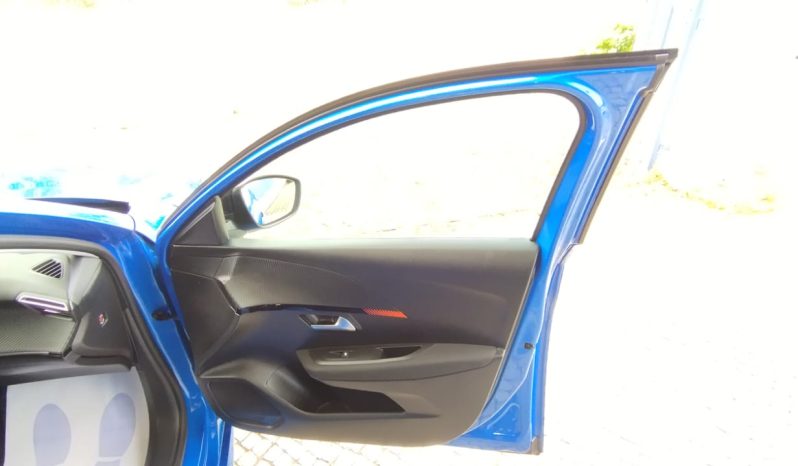 Peugeot e-208 completo