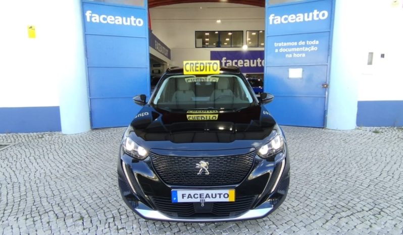Peugeot e-2008 completo