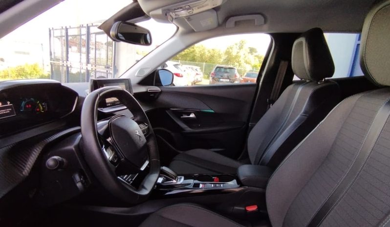 Peugeot e-2008 completo
