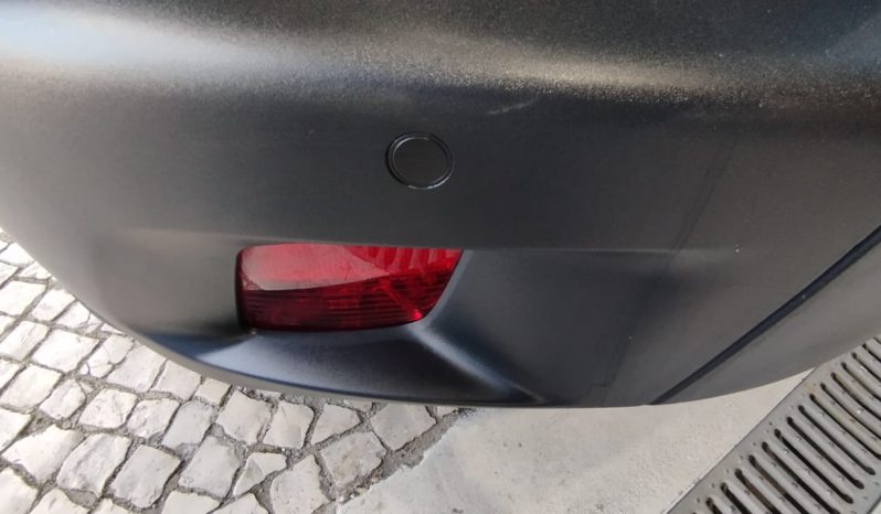 Peugeot e-2008 completo