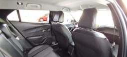 Peugeot e-2008 completo