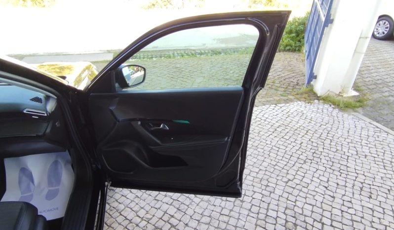 Peugeot e-2008 completo