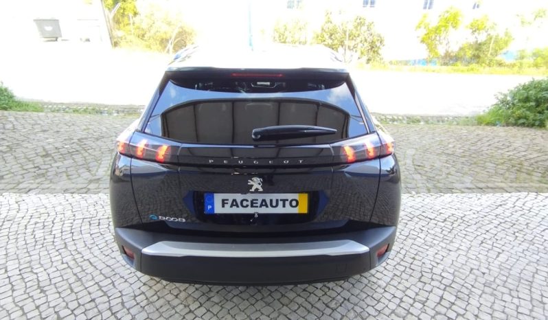 Peugeot e-2008 completo