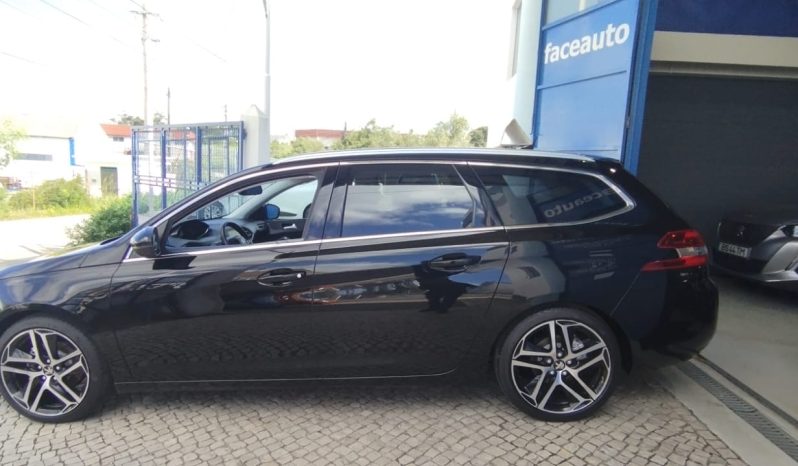 Peugeot 308 completo