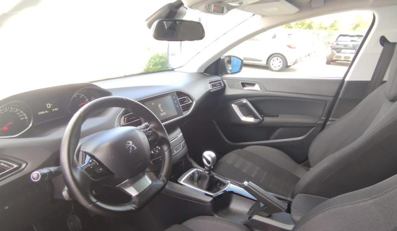 Peugeot 308 completo