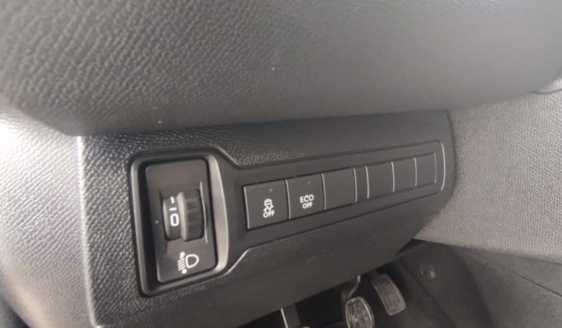Peugeot 308 completo