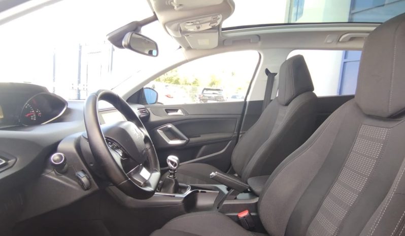 Peugeot 308 completo