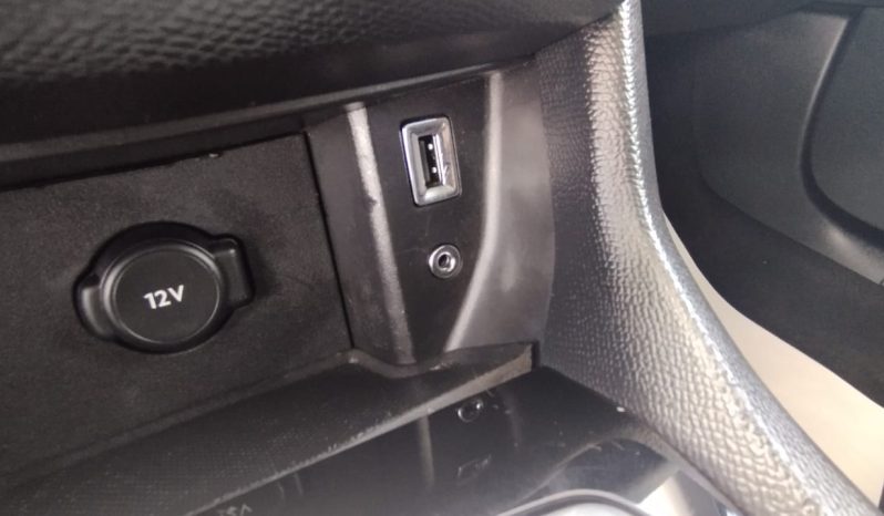 Peugeot 308 completo
