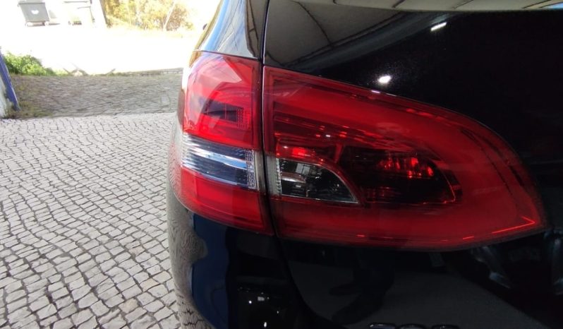 Peugeot 308 completo