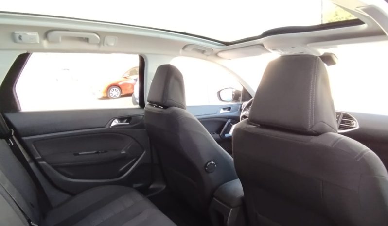 Peugeot 308 completo