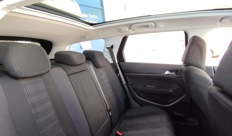 Peugeot 308 completo