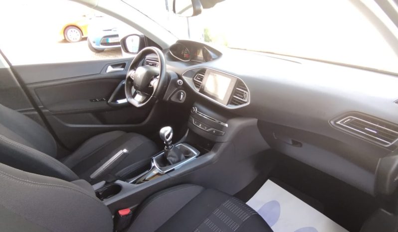 Peugeot 308 completo