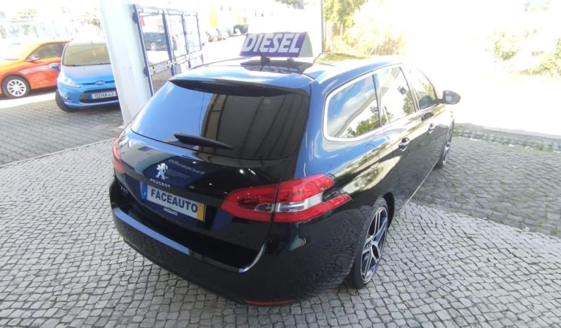 Peugeot 308 completo