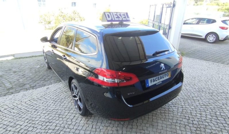 Peugeot 308 completo