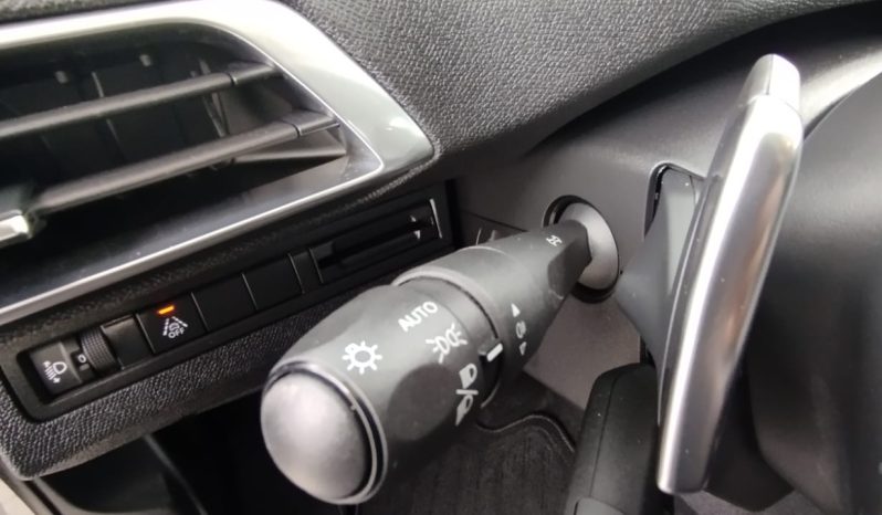 Peugeot 3008 cx Auto completo