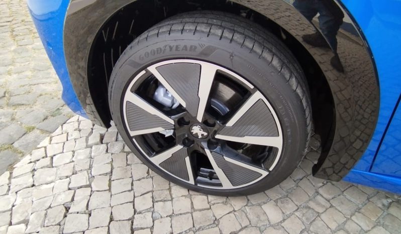 Peugeot e-208 GTLine completo
