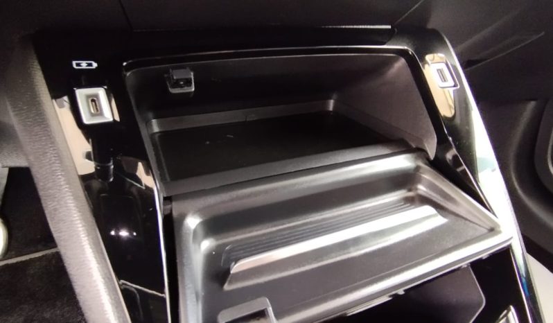 Peugeot e-208 GTLine completo
