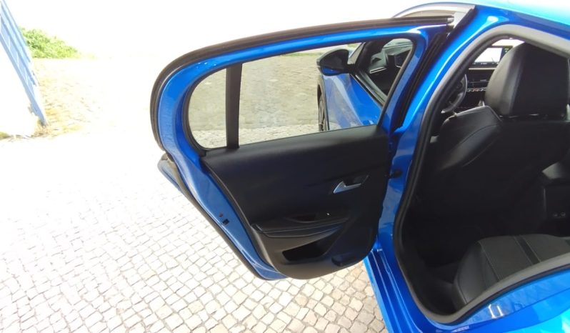 Peugeot e-208 GTLine completo