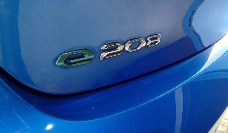 Peugeot e-208 GTLine completo