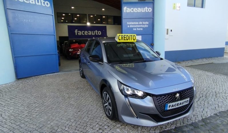 Peugeot e-208 completo