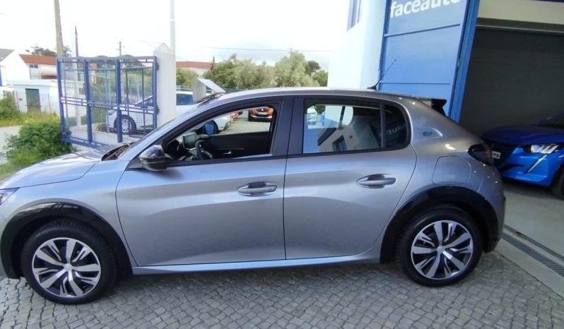 Peugeot e-208 completo