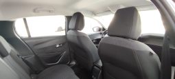 Peugeot e-208 completo