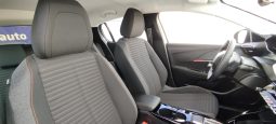Peugeot e-208 completo